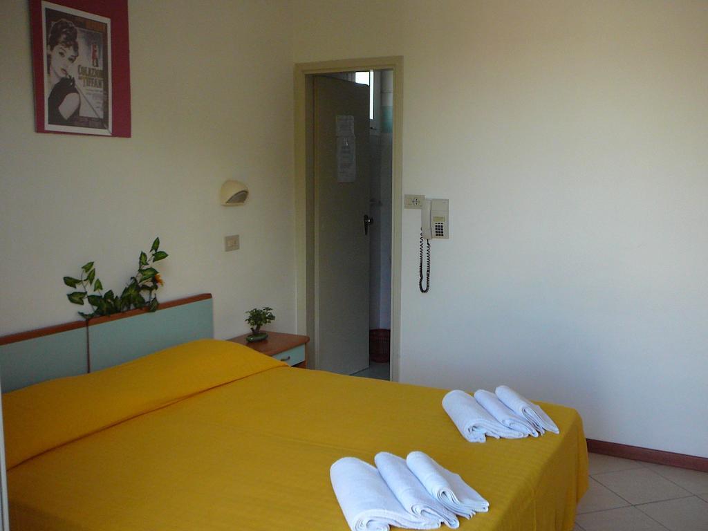 Hotel Cannes Rimini Ruang foto